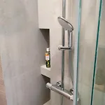 Paradise Zarzadzany Przez Gospodarza Osobe Fizyczna Self Check In Rzeszów